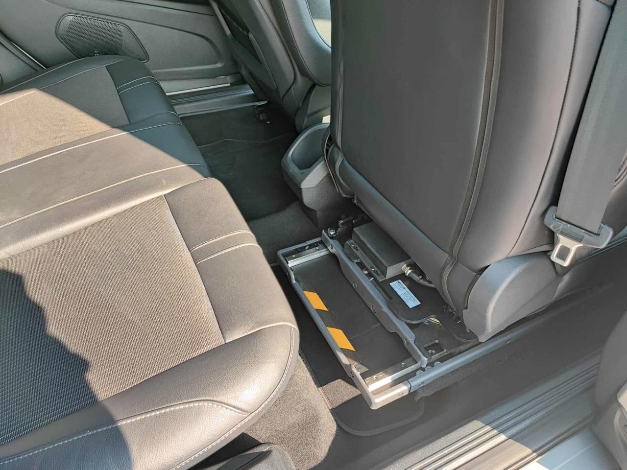 Ford B-Max con sedile girevole