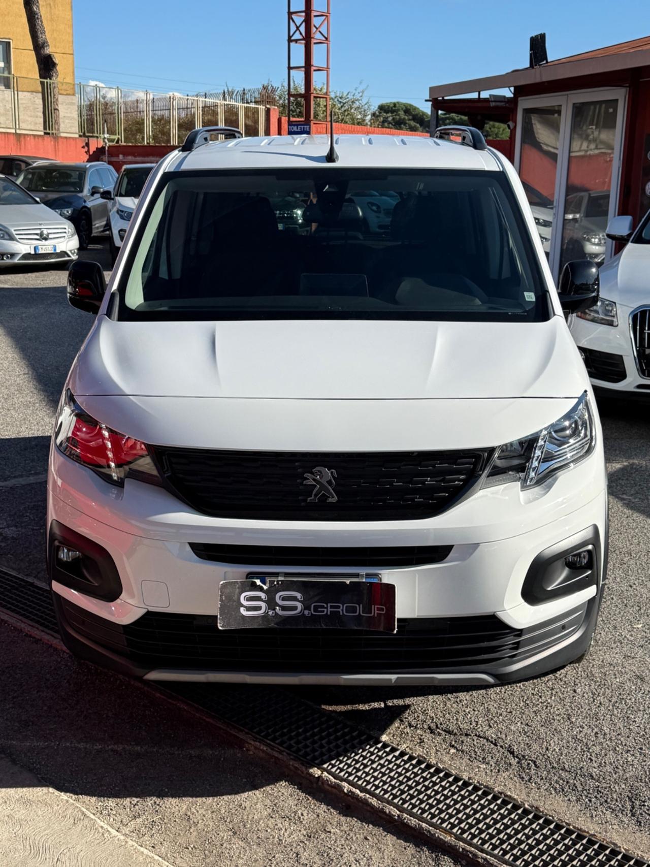 Peugeot Rifter 130- GT Line -automatica -unipro-rate