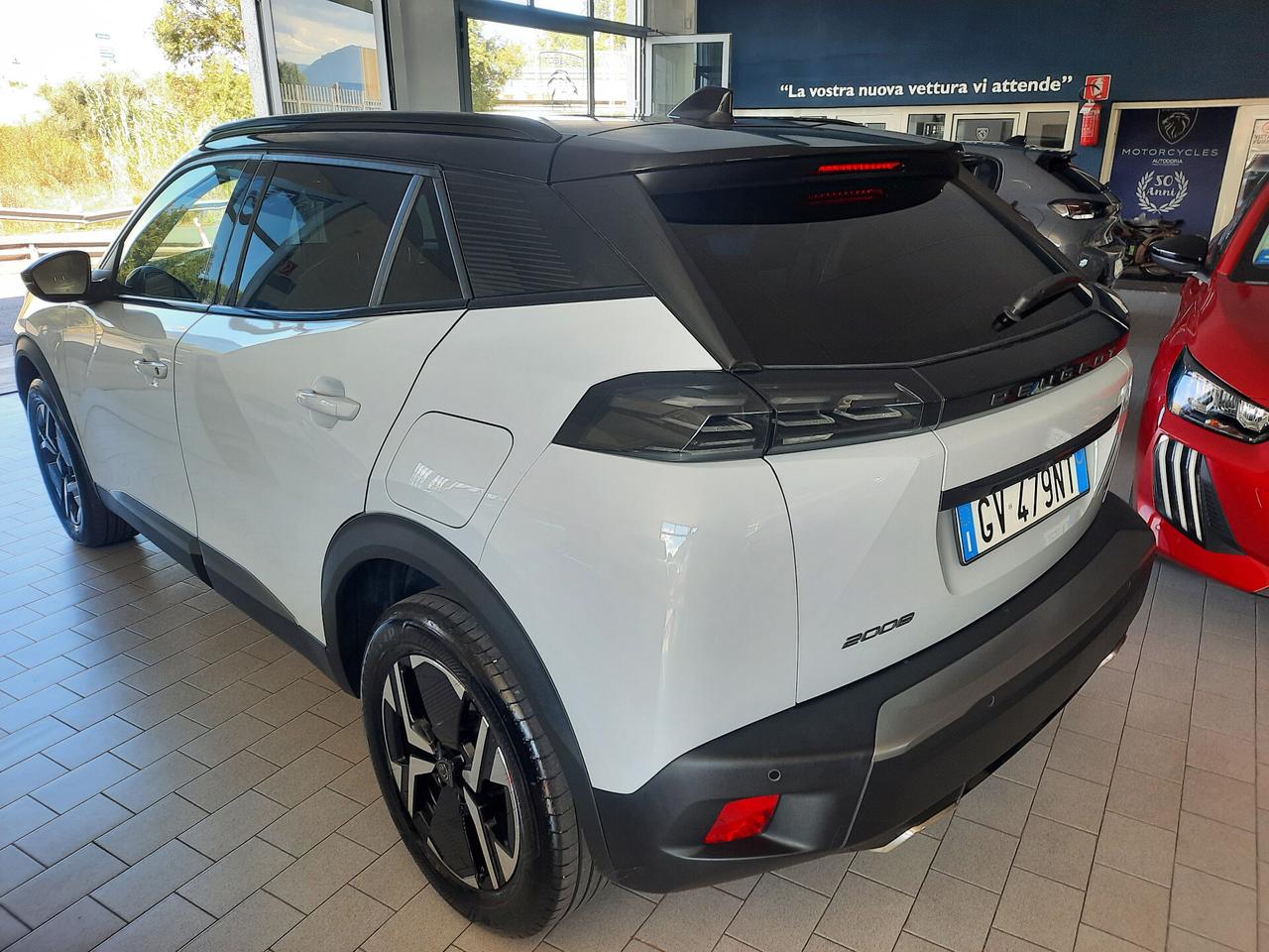 Peugeot 2008 PureTech 130 S&S EAT8 GT