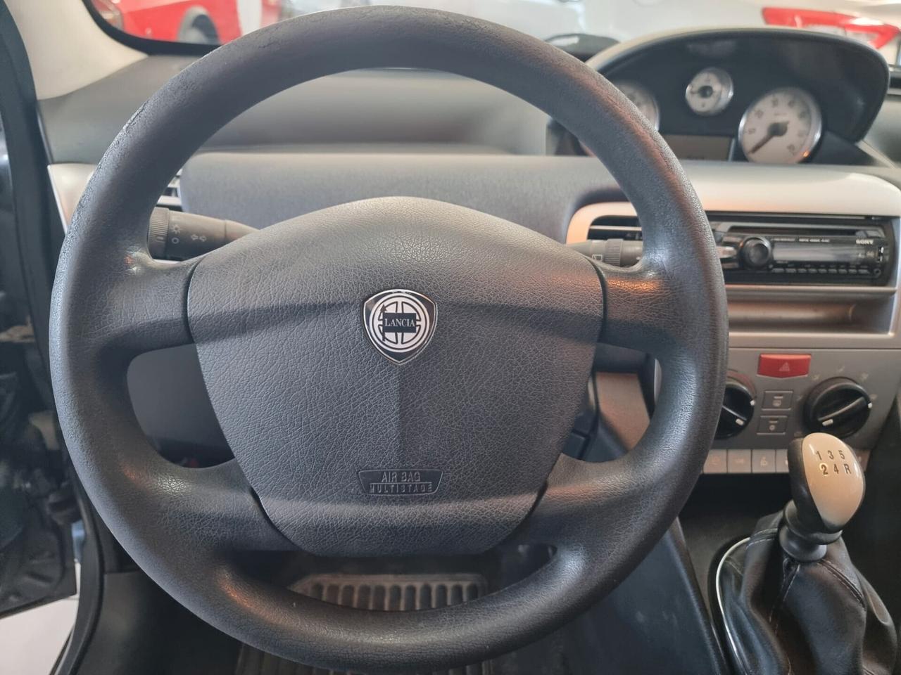 Lancia Ypsilon 1.2 NEOPATENTATI