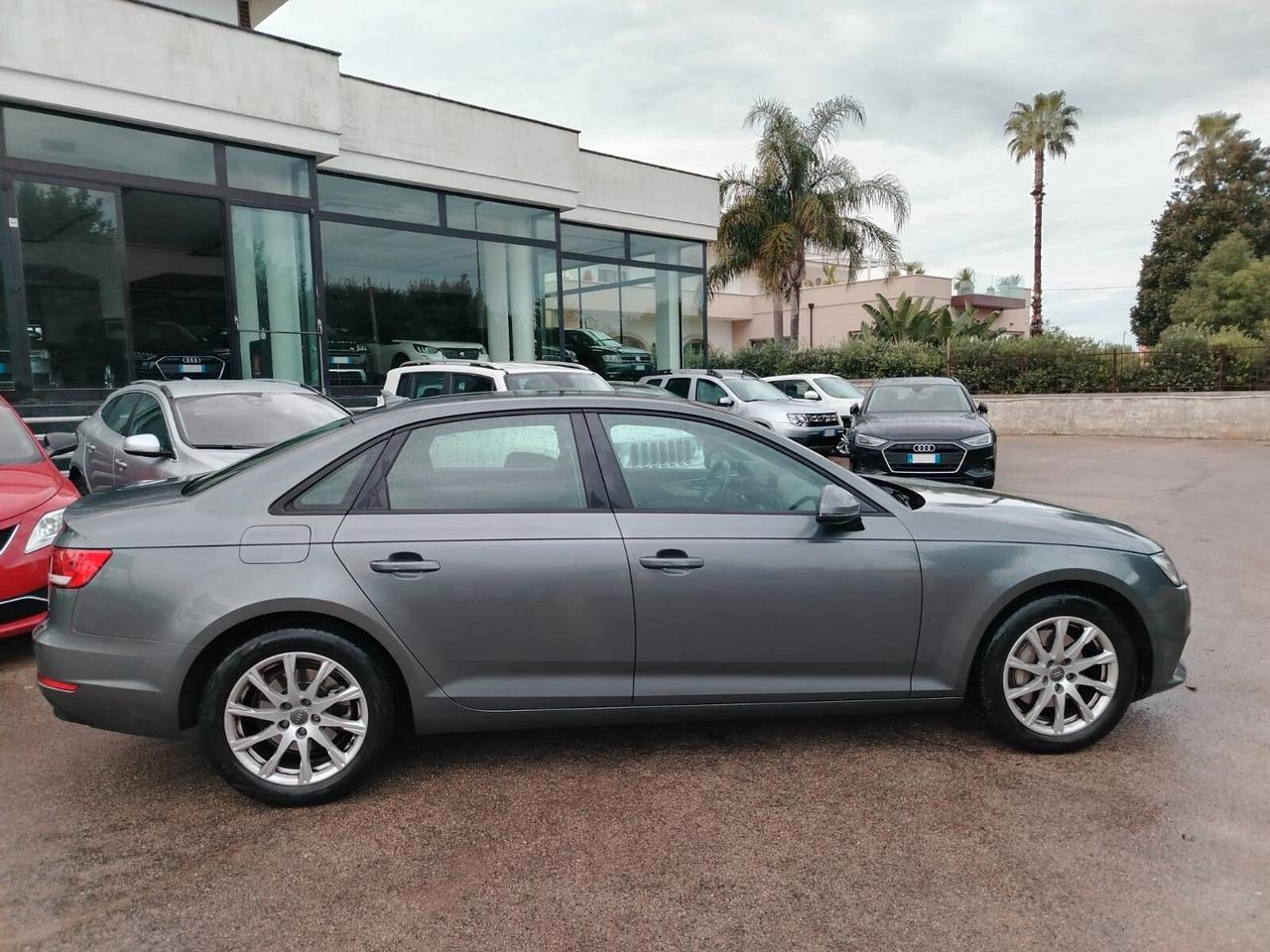 Audi A4 2.0 tdi Sport 190cv S-tronic