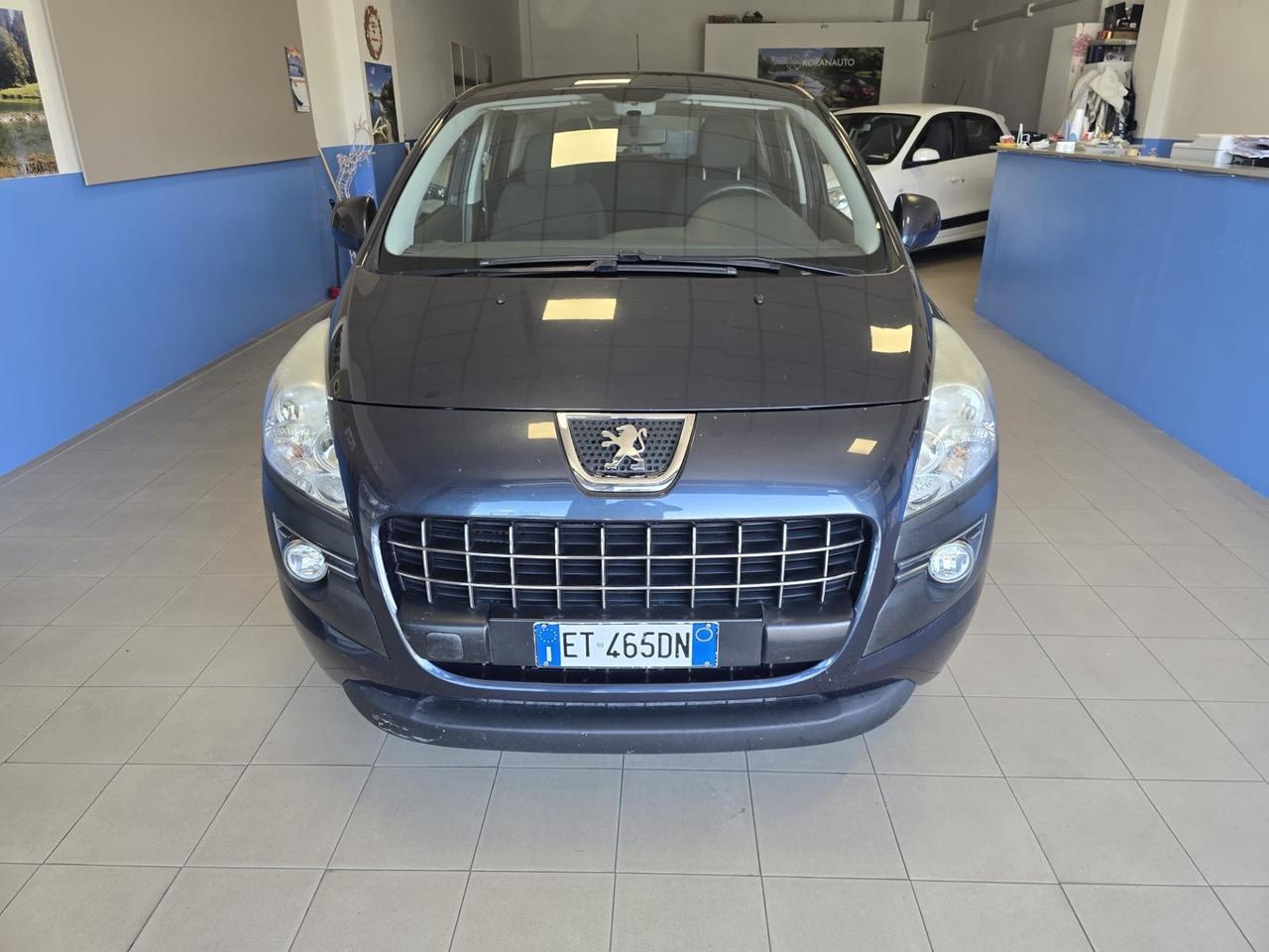 Peugeot 3008 1.6 HDi 115CV Business