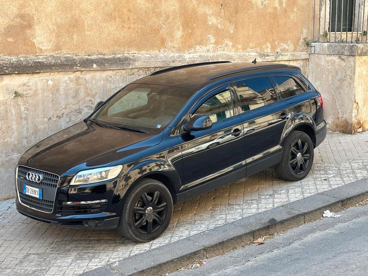Audi Q7 3.0 V6 TDI 233CV quattro tiptronic