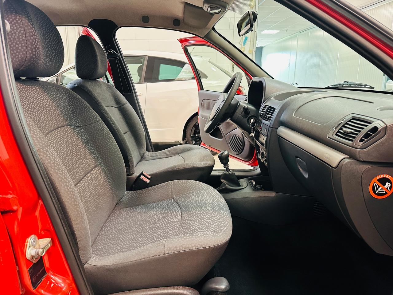 Renault Clio Storia 1.2 5 porte GPL Confort