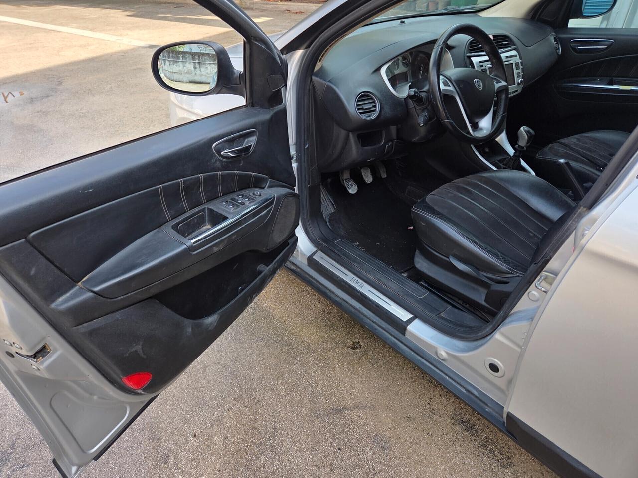 Lancia Delta 1.4 T-Jet 120 CV Platino Ecochic GPL