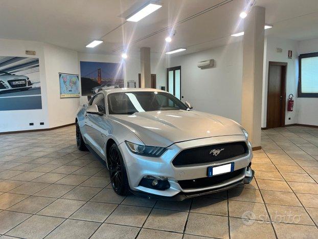 Ford Mustang Fastback 5.0 ti-vct V8 GT 421cv auto