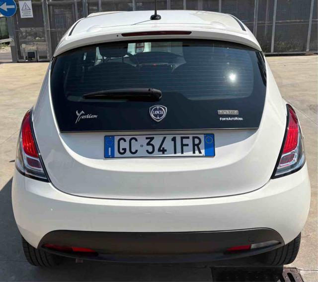 LANCIA Ypsilon 1.0 FireFly 5 porte S&S Hybrid Ecochic Gold