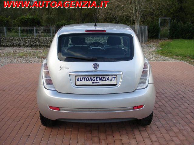 LANCIA Ypsilon 1.3 MJT 75 CV Oro