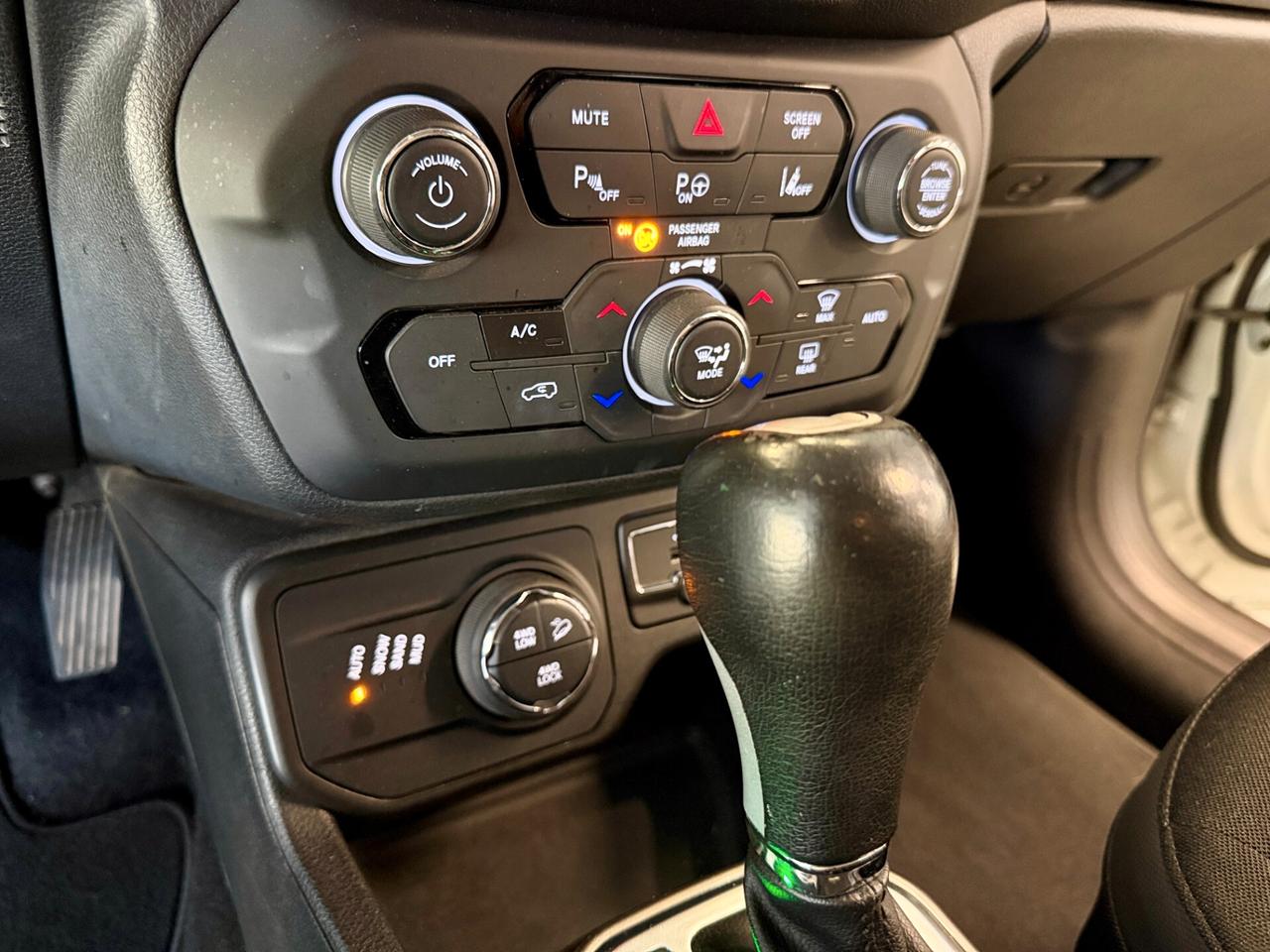 Jeep Renegade 2.0 Mjt 140CV 4WD Active Drive Low Limited-CAMBIO AUTOMATICO-