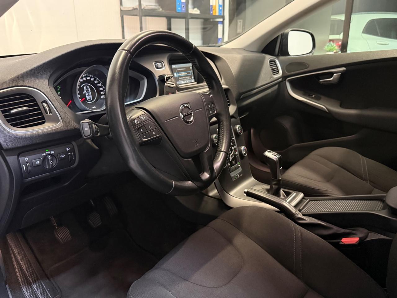 Volvo V40 D2 'eco' Momentum