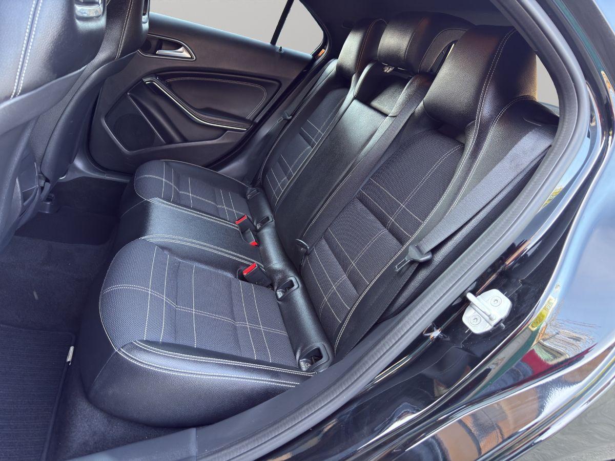 MERCEDES - Classe A - A 200 d 136CV Automatic Premium BLACK EDITION