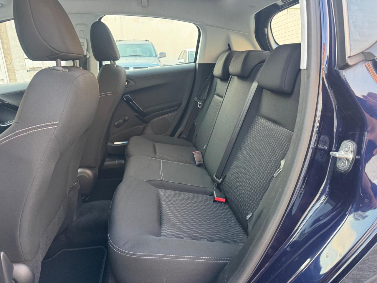 Peugeot 208 1.2 BENZINA 82CV Allure 2018