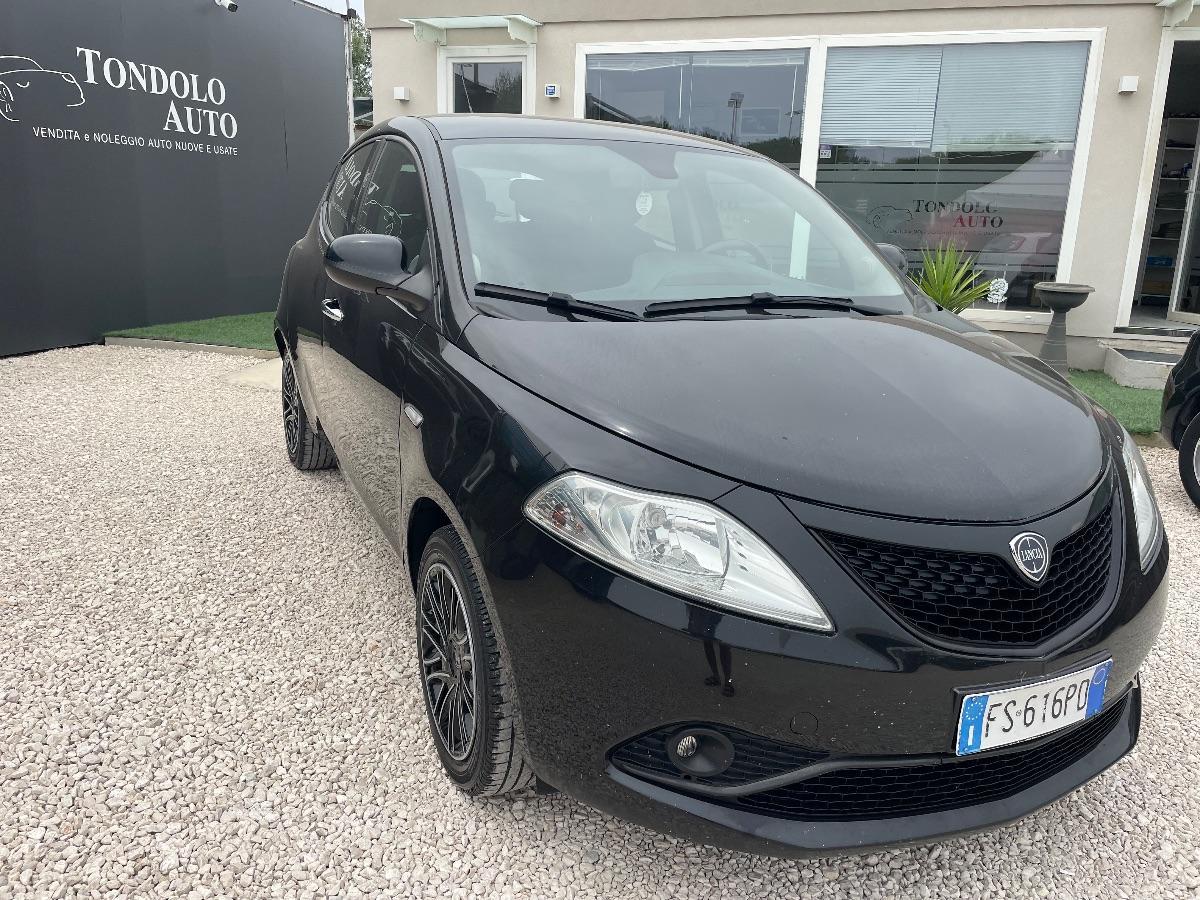 LANCIA - Ypsilon - 1.2 69 CV 5p. Gold