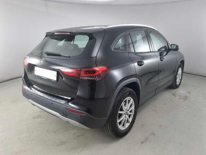 MERCEDES-BENZ GLA 200 d Automatic Business Extra