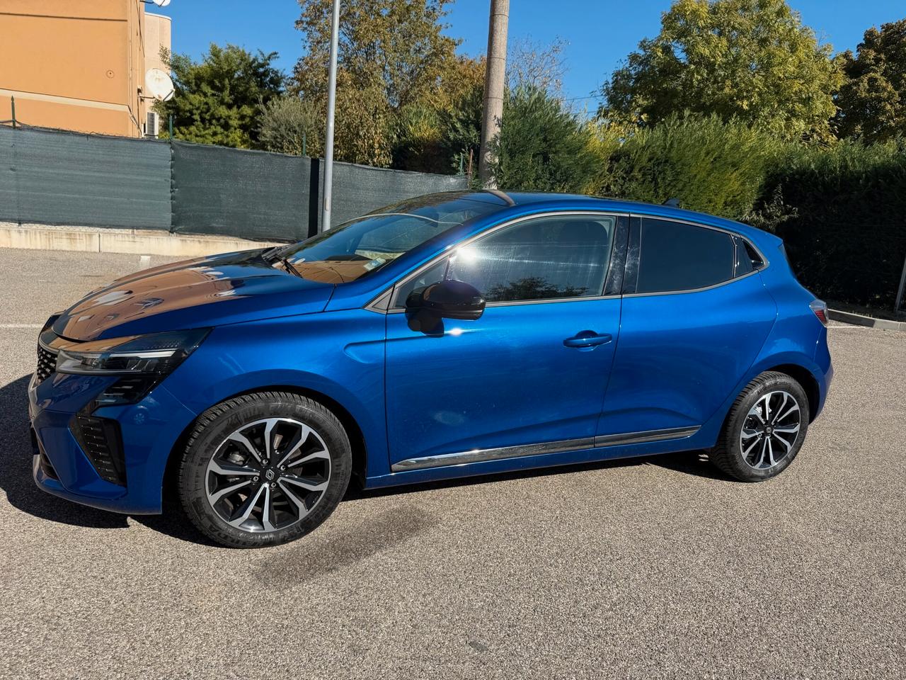 Renault Clio V 1.0 tce - NEOP. - NAV. - 12 MESI DI GARANZIA -