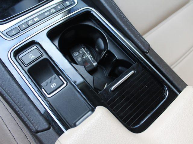 JAGUAR F-Pace 2.0 D AWD 180 CV aut. Prestige