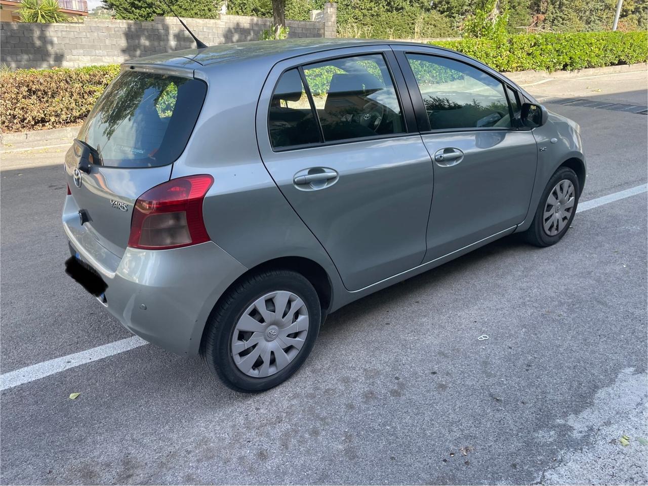 Toyota Yaris 1.4 D-4D 5 porte Sol