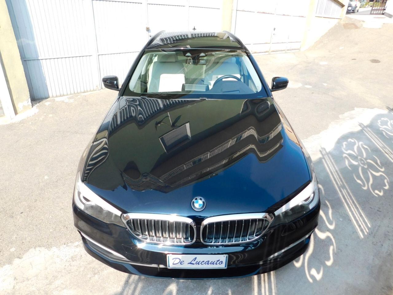 BMW 530d xDrive Touring INDIVIDUAL Pelle-Tetto-HeadUp