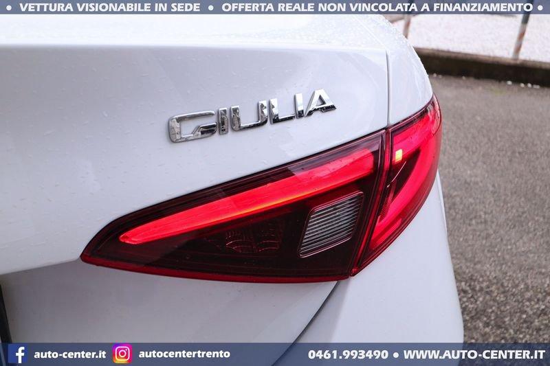 Alfa Romeo Giulia 2.2 Turbo Diesel AT8 160CV Super