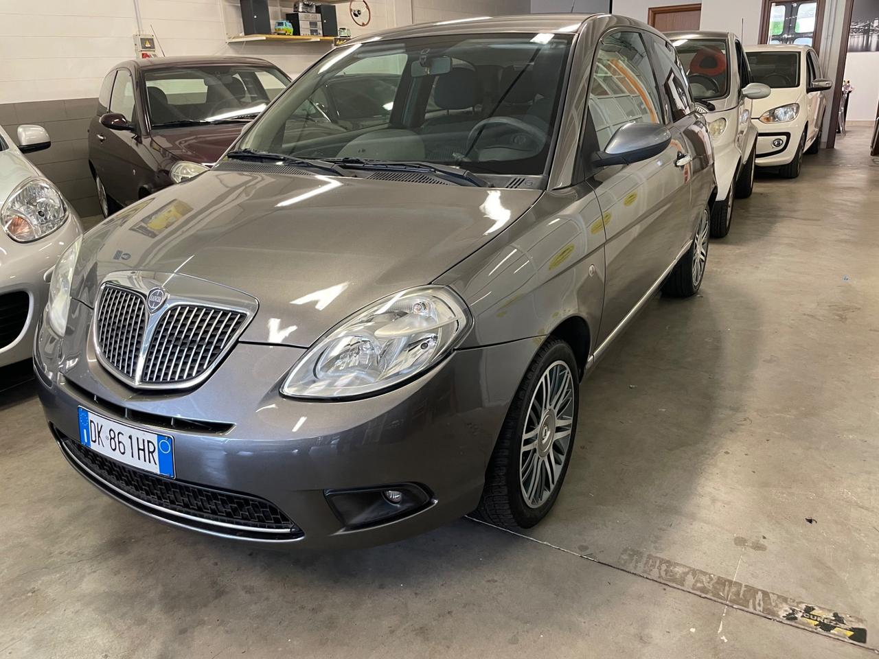 Lancia Ypsilon 1.2 Argento