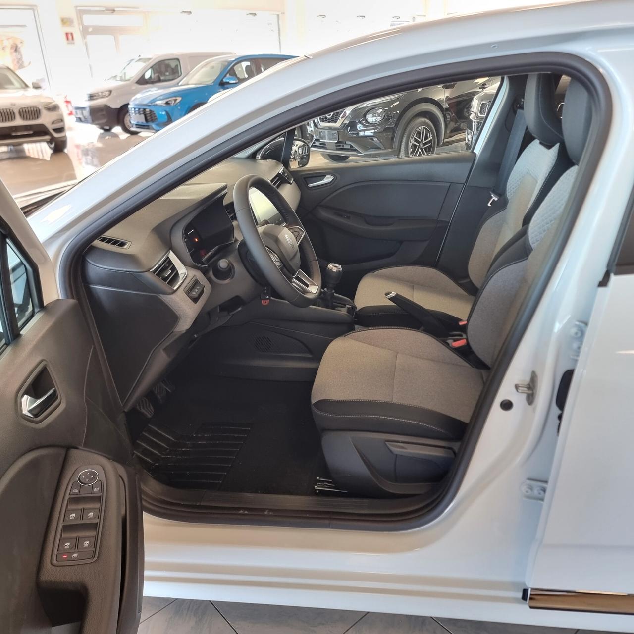 RENAULT CLIO EVOLUTION 1.5 dCi 100cv