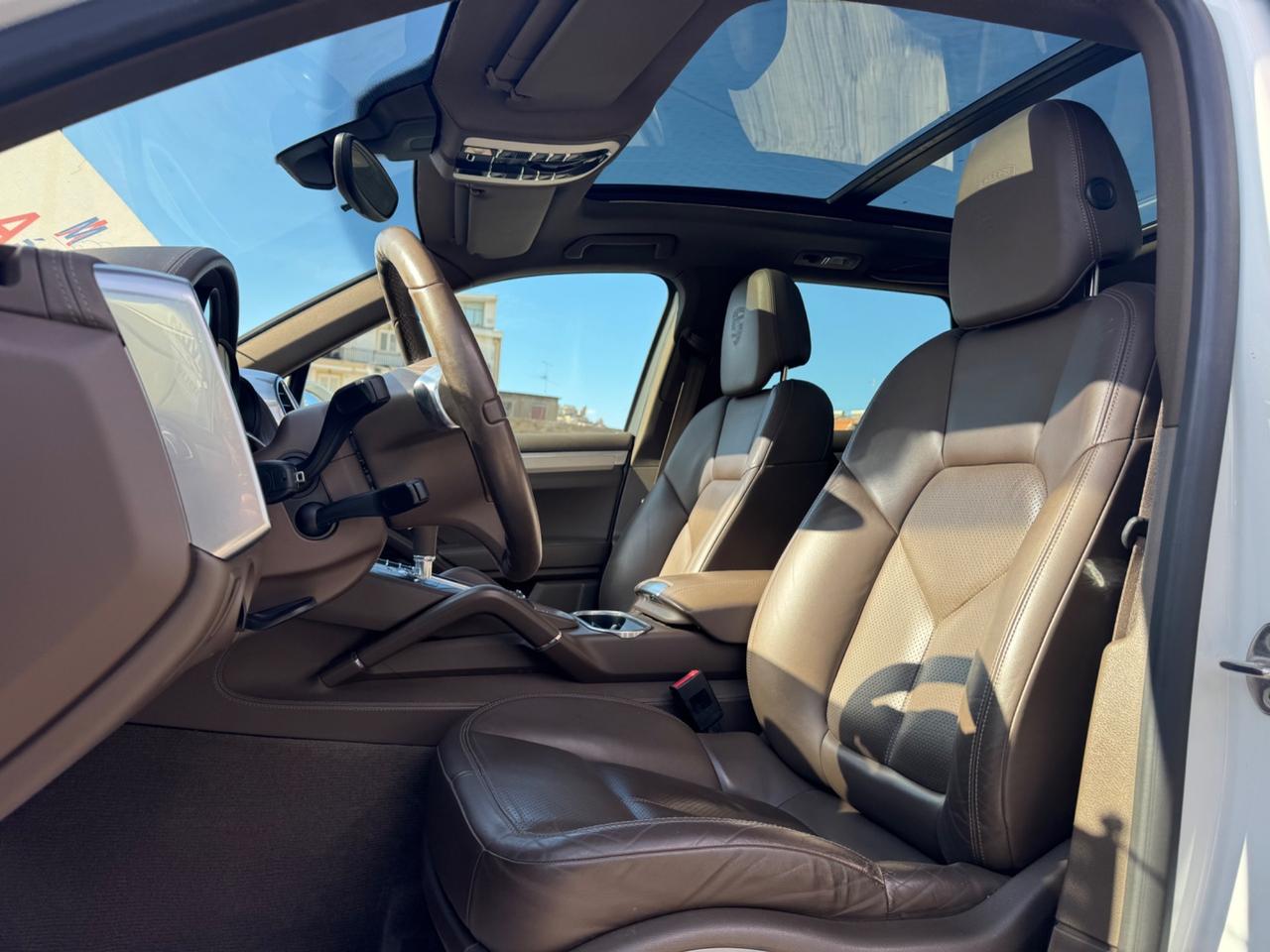 PORSCHE CAYENNE 3.0 D V6 245 CV PLATINUM EDITION FULL TETTO R21