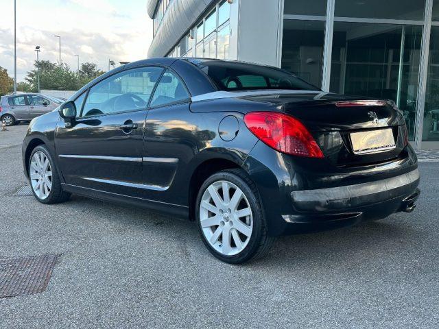 PEUGEOT 207 1.6 HDi 110CV CC Féline