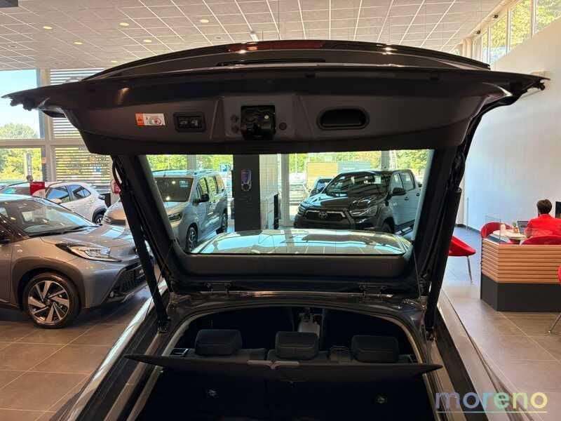 Toyota Prius 2.0 phev Lounge
