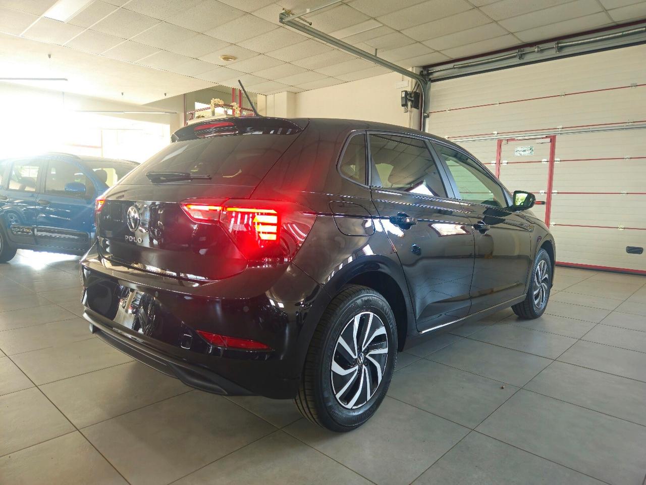 Volkswagen Polo Young 1.0 80CV