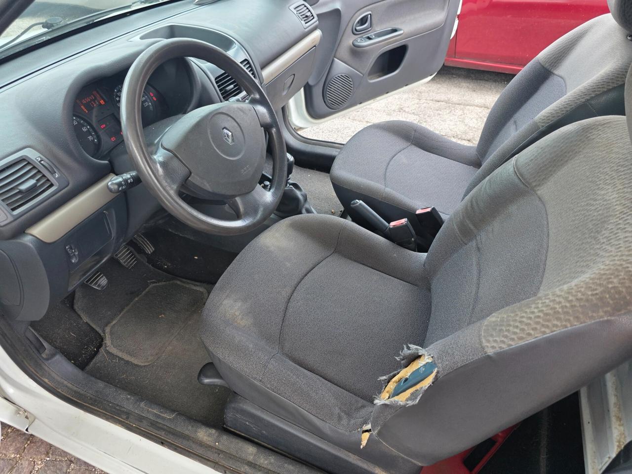 Renault Clio 1.5 dCi 65CV cat 3 porte Access Van con 165.000km