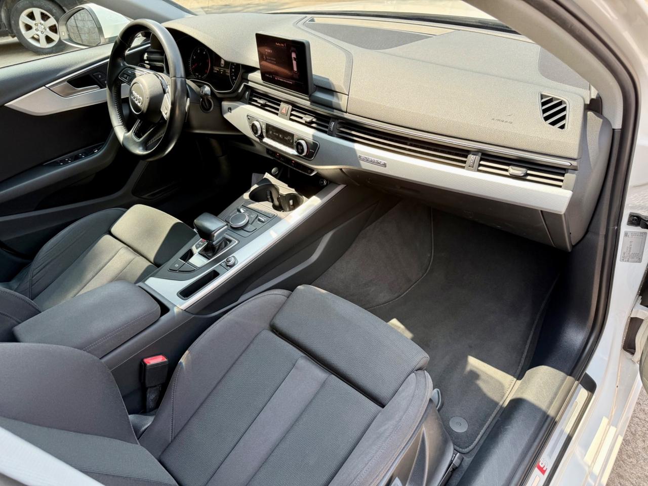 Audi A4 Avant 40 TDI quattro S tronic edition