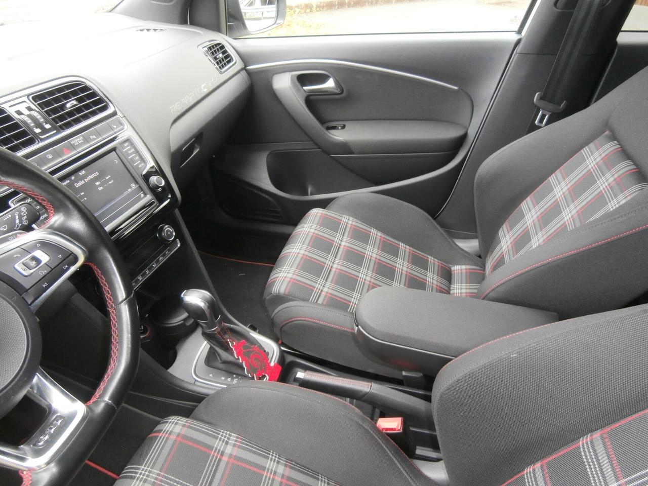 Volkswagen Polo GTI 1.8 5p. DSG 300CV