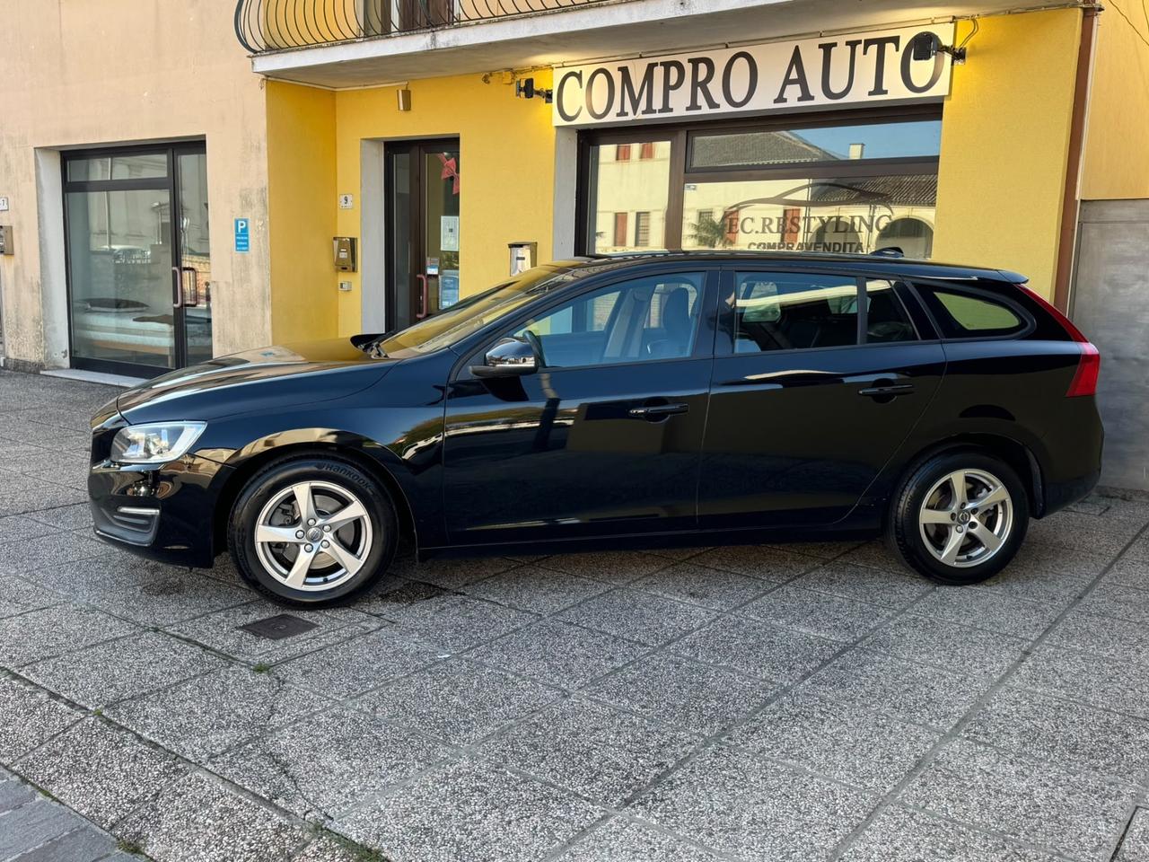 Volvo V60 D2 2.0 120cv 11/2016