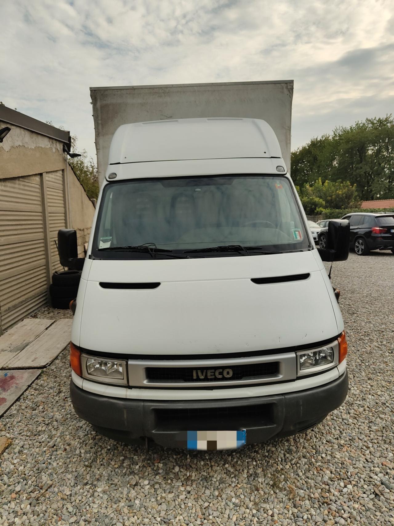 Iveco Daily 35.C11 anno 2002 con cassone centina e telone