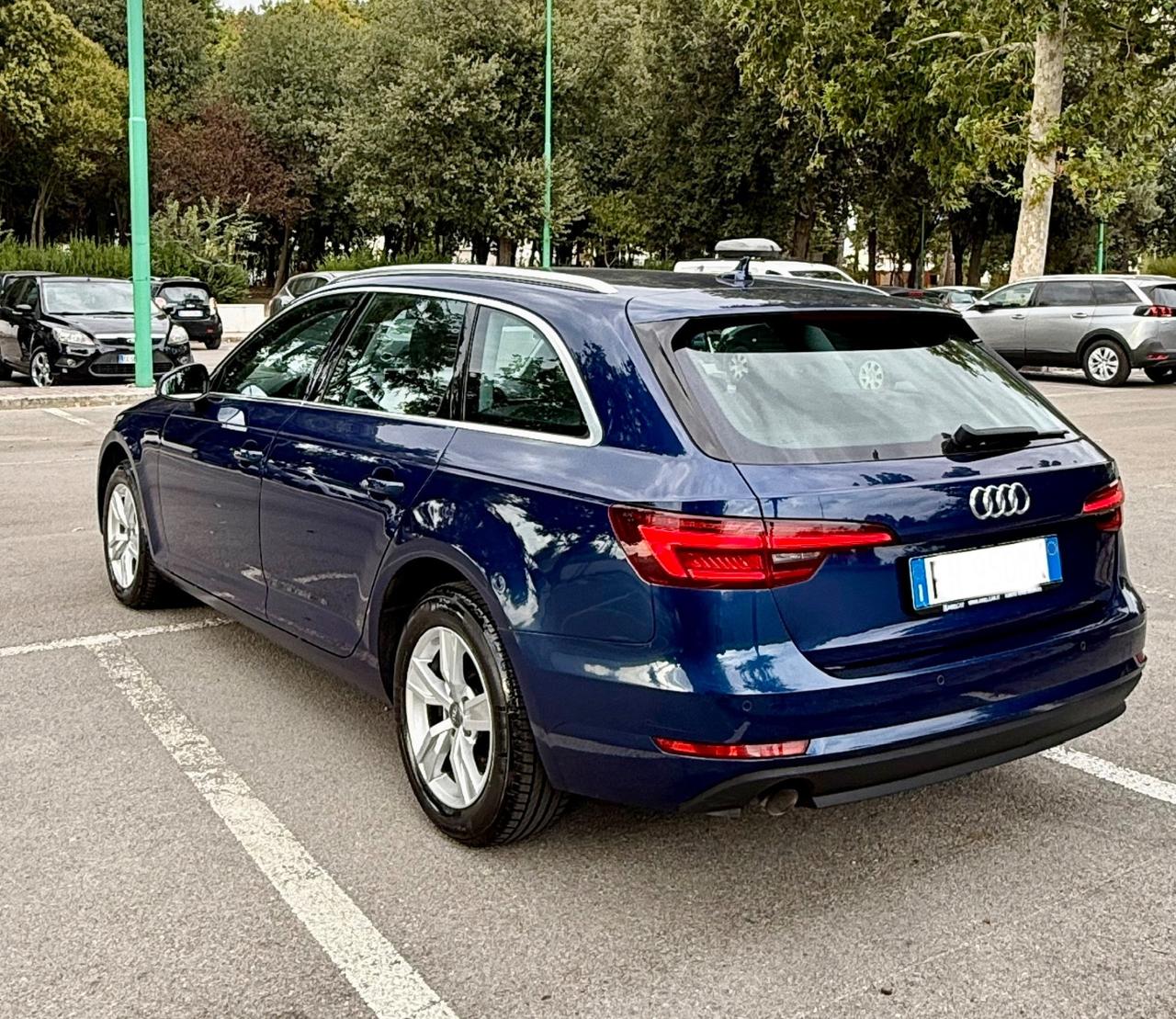 Audi A4 2.0 TDI 150 CV S tronic