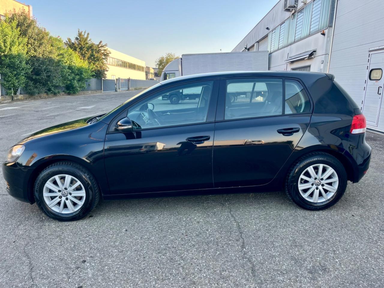 Vw Golf 1.2benzina 2011 98.000km perfetta per neopatentati