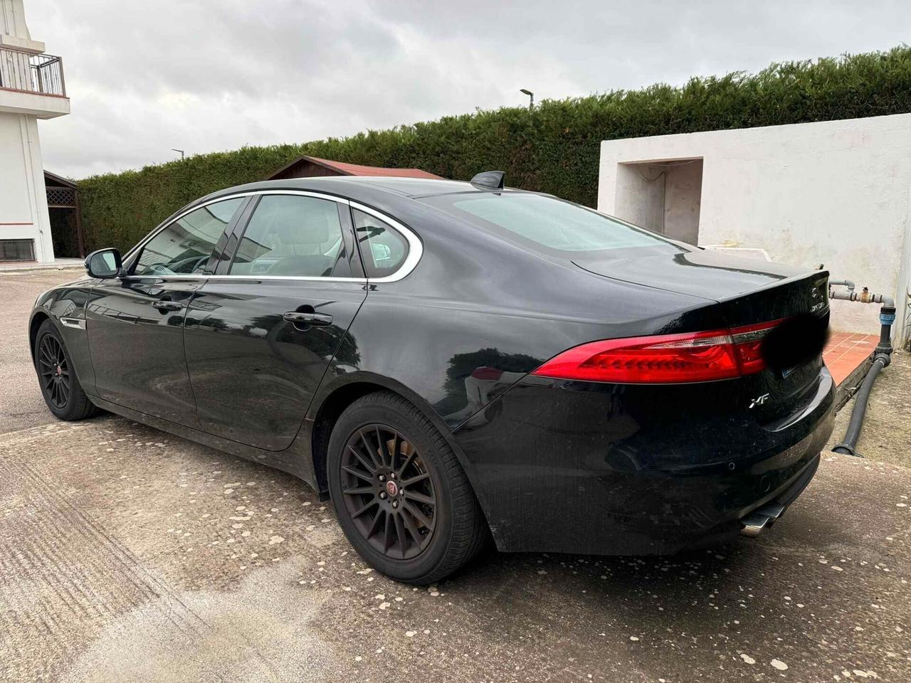 Jaguar XF 2.0 D 180 CV Motore Rotto