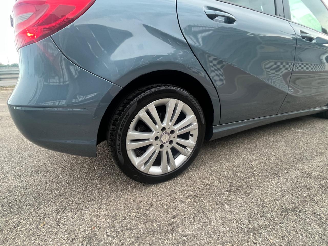 Mercedes-benz B 160 CDI Premium Unipro 2014