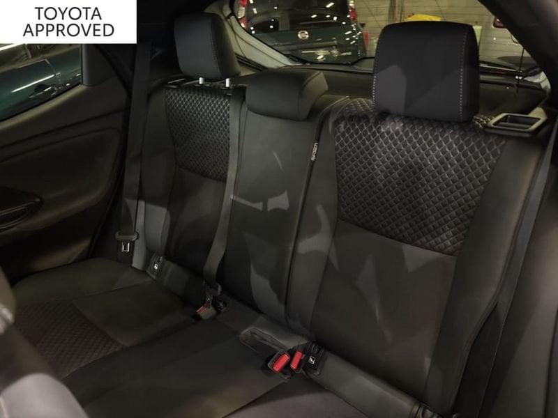 Toyota Yaris 1.5 HYBRID LOUNGE