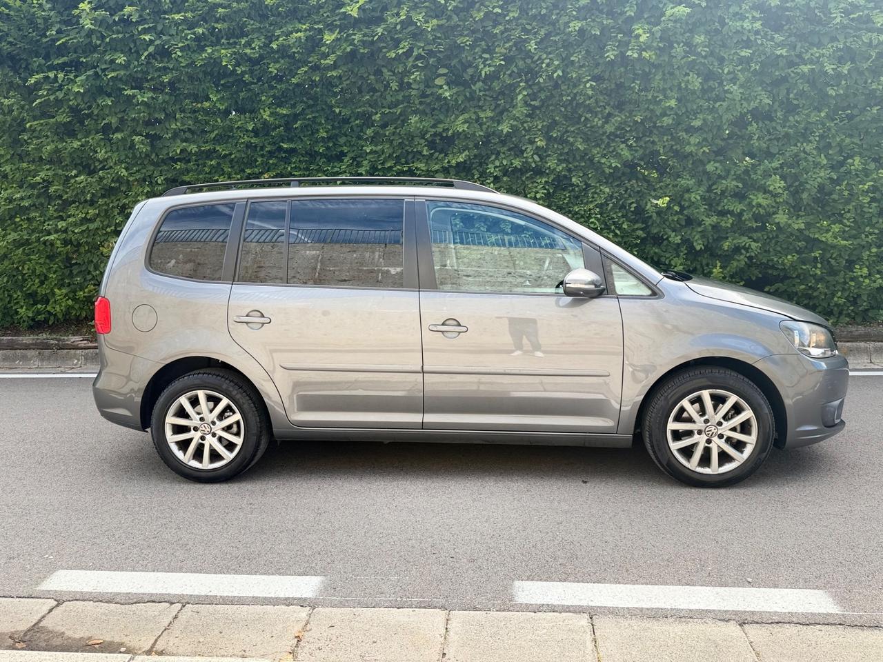 Volkswagen Touran 1.6 TDI 105cv 7 POSTI OK NEOPATENTATI