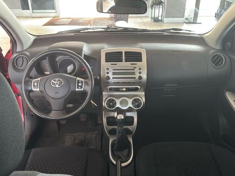 Toyota Urban Cruiser 1.4d-4d SOL AWD