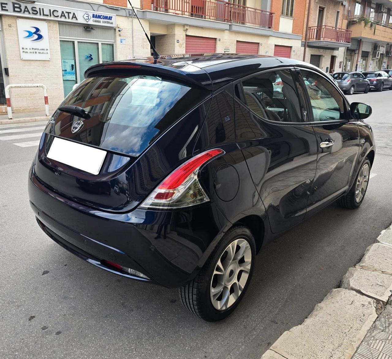 Lancia Ypsilon 1.3 Multijet 95 cv 5 porte Gold