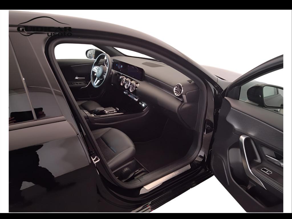 Mercedes-Benz Classe A - W177 2018 - A 180 d Sport Night edition Plus auto