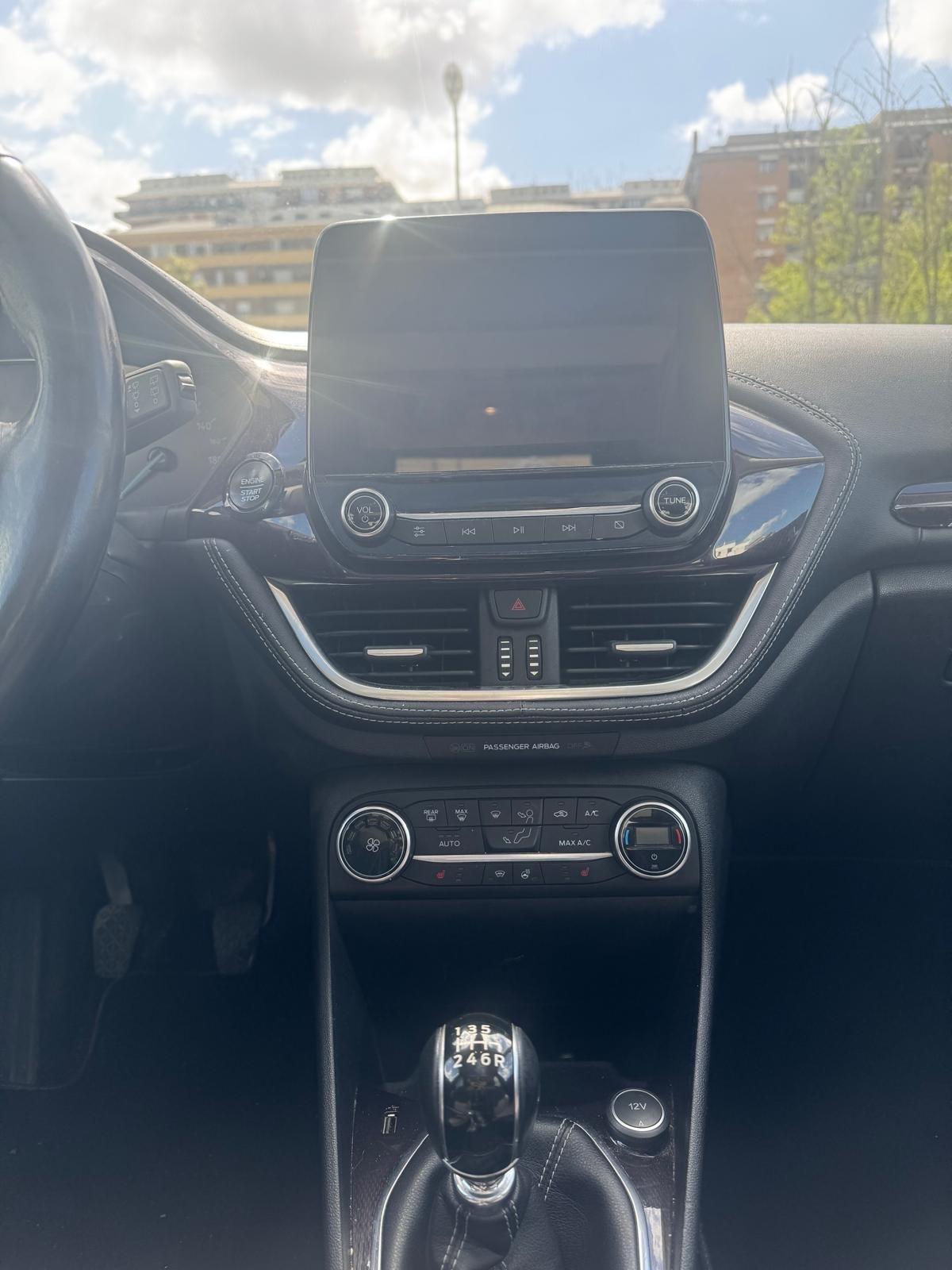 Ford Fiesta 1.0 Ecoboost 100 CV 5 porte Vignale