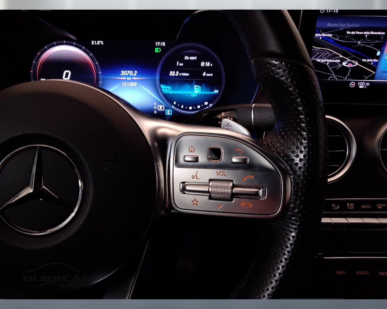 Mercedes-Benz Classe C-C205 2018 Coupe - C Coupe 220 d Premium auto
