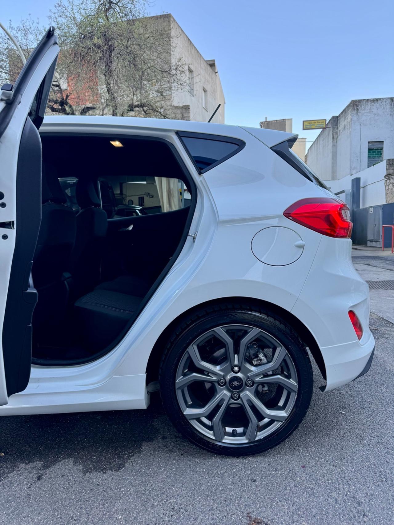 Ford Fiesta 1.5 TDCi ST-Line 5 Porte