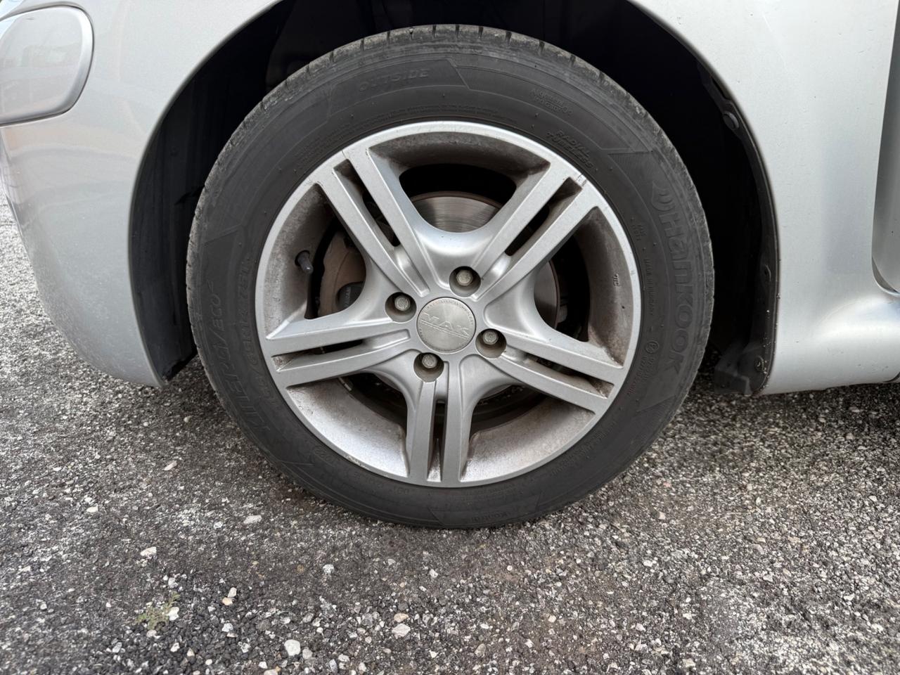 Toyota Aygo 1.0 benz/GPL 68cv E5