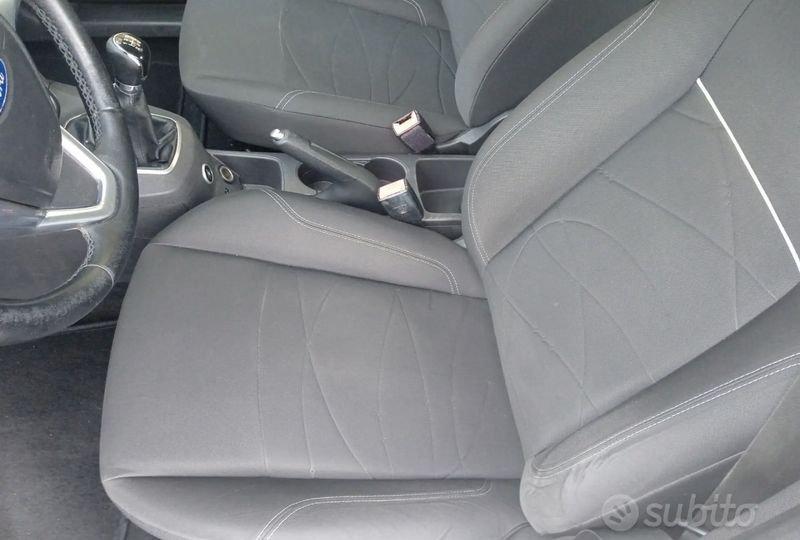 Ford Fiesta Fiesta 5p 1.4 16v + Gpl