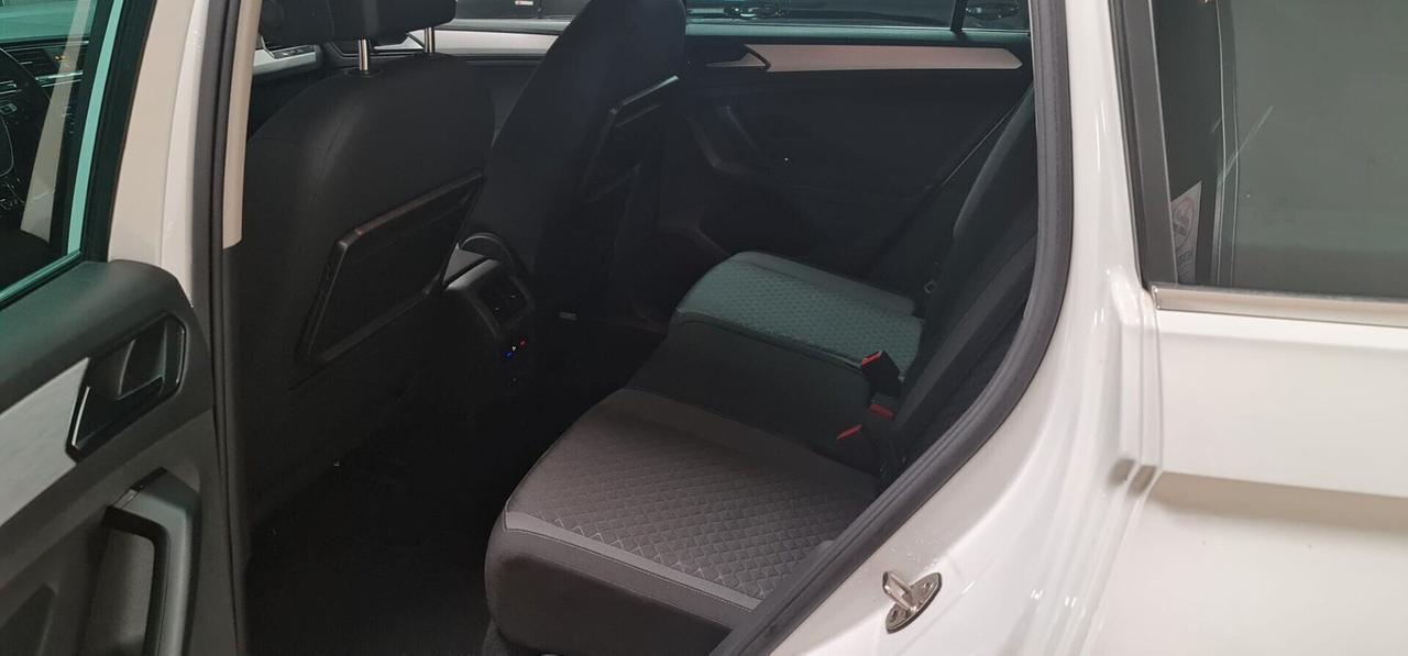 Volkswagen Tiguan 1.6 TDI SCR R-line BlueMotion