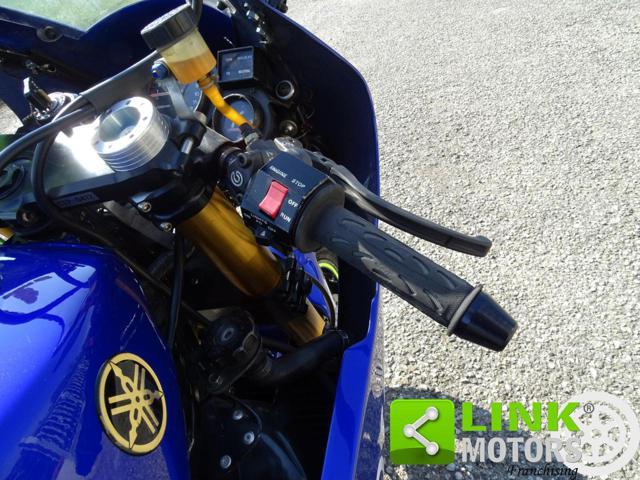YAMAHA RD 500 LC REPLICA VALENTINO ROSSI